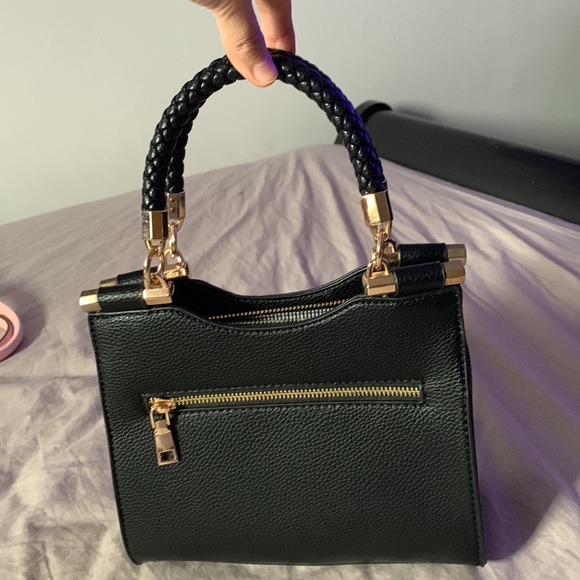 Black bag - Picture 2 of 3